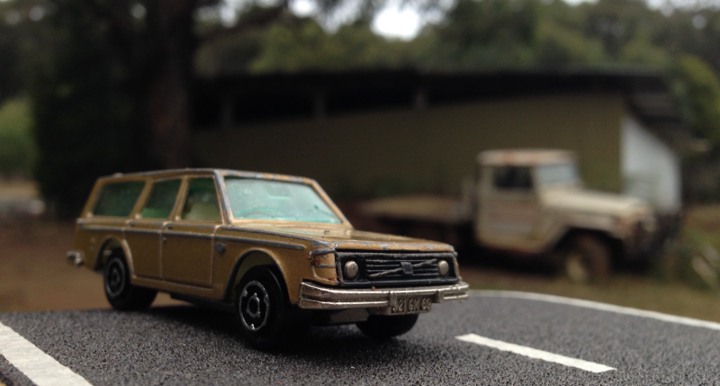 Illustration for article titled Wagon Wednesday: Majorette Volvo 245 DL Estate (Brown Wagon!!)
